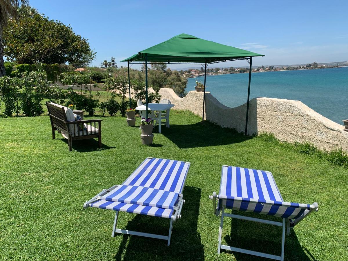 Casa Con Piscina E Vista Mare Dal Giardino Apartment Фануза Екстериор снимка